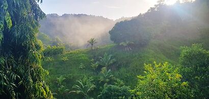 Las Cuevas Beach Lodge