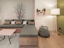 4 Trees Apartments by Adrez Living