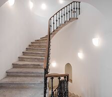 4 Trees Apartments by Adrez Living