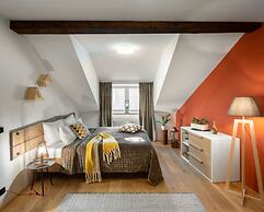 4 Trees Apartments by Adrez Living