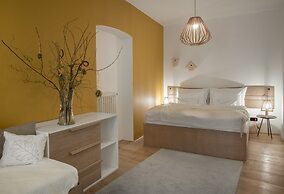 4 Trees Apartments by Adrez Living