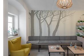 4 Trees Apartments by Adrez Living