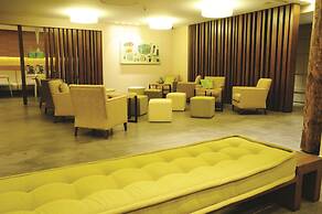 Country Lodge Hotel & Resort