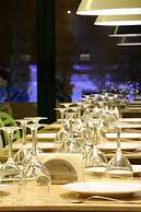 Country Lodge Hotel & Resort