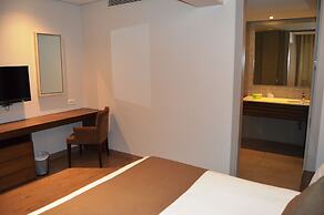 Country Lodge Hotel & Resort