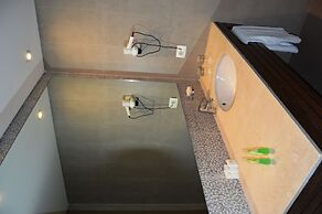 Country Lodge Hotel & Resort