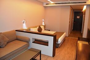 Country Lodge Hotel & Resort