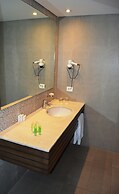 Country Lodge Hotel & Resort