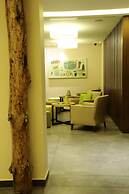 Country Lodge Hotel & Resort