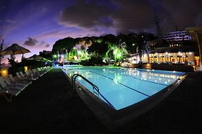 Country Lodge Hotel & Resort
