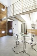 Alessia's Flat - Mac Mahon