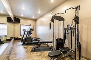 Cobblestone Hotel & Suites – Stevens Point
