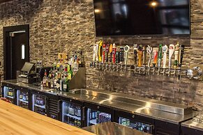 Cobblestone Hotel & Suites – Stevens Point