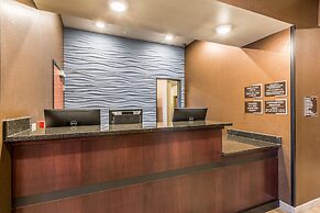 Cobblestone Hotel & Suites – Stevens Point