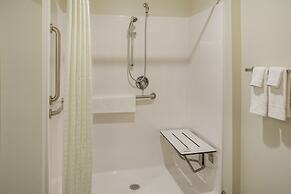 Cobblestone Hotel & Suites – Stevens Point