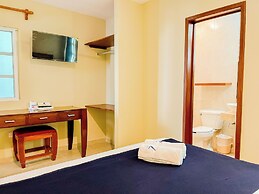 Progreso Beach Hotel