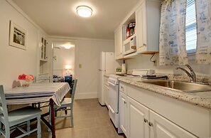 Carriage House Motel Cottages & Suites