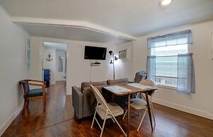 Carriage House Motel Cottages & Suites