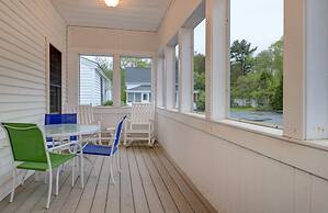 Carriage House Motel Cottages & Suites
