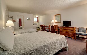 Carriage House Motel Cottages & Suites