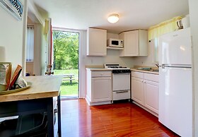 Carriage House Motel Cottages & Suites