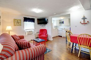 Carriage House Motel Cottages & Suites