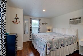 Carriage House Motel Cottages & Suites