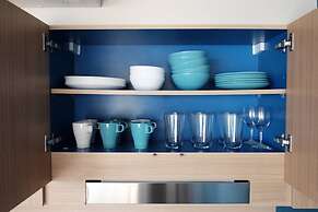 Baan Thew Talay Blue Sapphire