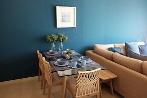 Baan Thew Talay Blue Sapphire