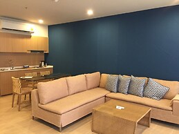 Baan Thew Talay Blue Sapphire