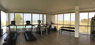 Baan Thew Talay Blue Sapphire