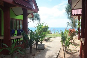 Lanta Nature Beach Resort