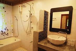 Lanta Nature Beach Resort