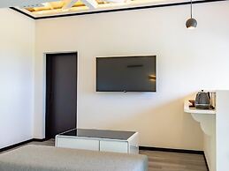 Nagahama Beach Resort Kanon