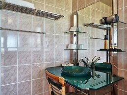 Nagahama Beach Resort Kanon