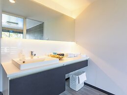 Nagahama Beach Resort Kanon