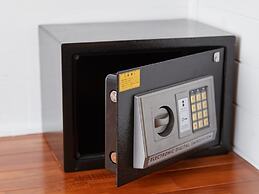 Nagahama Beach Resort Kanon