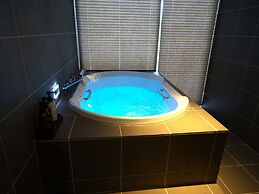 Nagahama Beach Resort Kanon