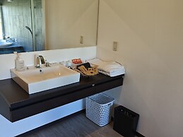 Nagahama Beach Resort Kanon