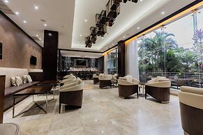 Crowne Plaza Nairobi Airport by IHG