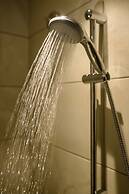 Crowne Plaza Nairobi Airport by IHG