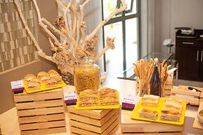 Crowne Plaza Nairobi Airport by IHG