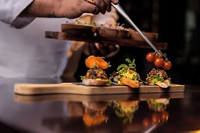 Crowne Plaza Nairobi Airport by IHG