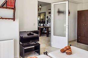 Skiathos Holiday House