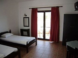 Skiathos Holiday House