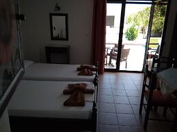 Skiathos Holiday House