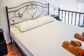 Skiathos Holiday House