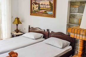 Skiathos Holiday House