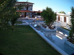 Skiathos Holiday House