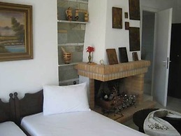 Skiathos Holiday House